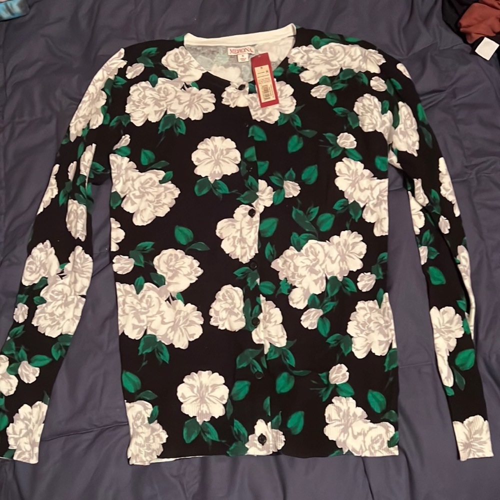 Women’s Merona floral sweater, black/green/white/grey